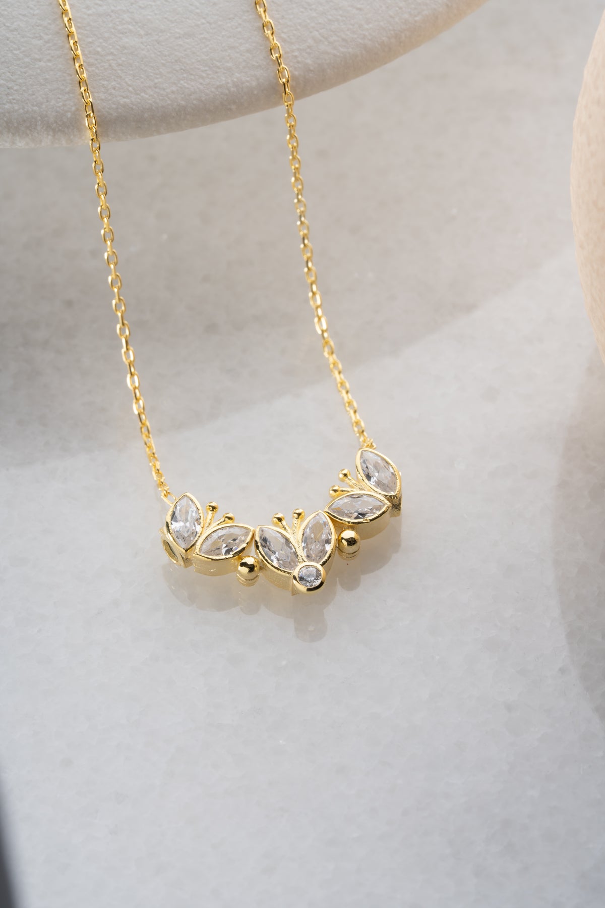Crystal Flower Pendant Necklace in Gold