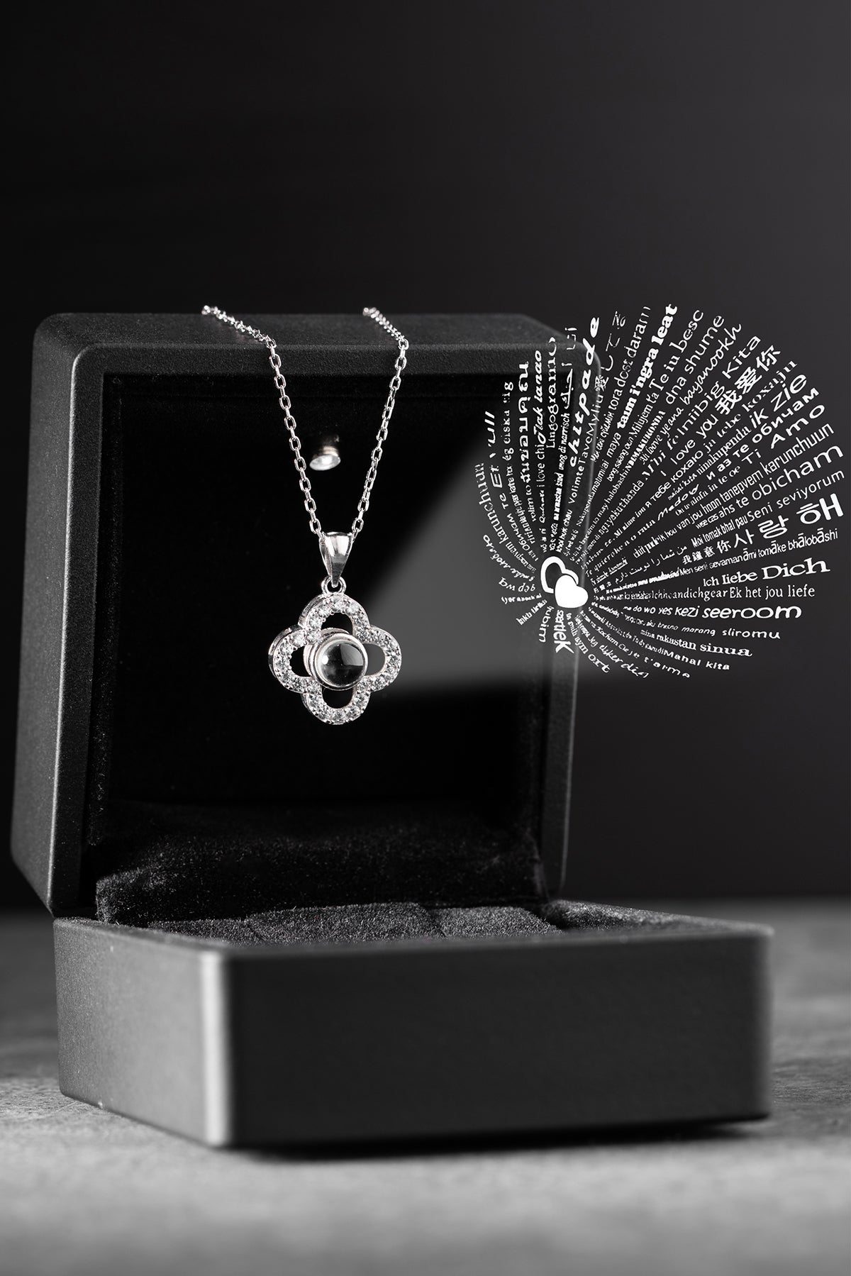 Four Leaf Clover Pendant Necklace