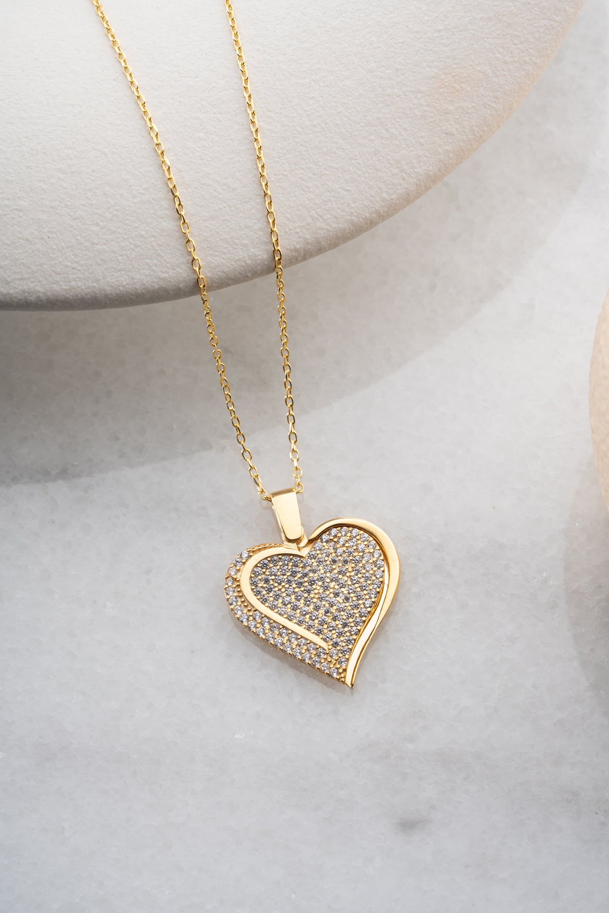 Pave Heart Pendant Necklace in Gold