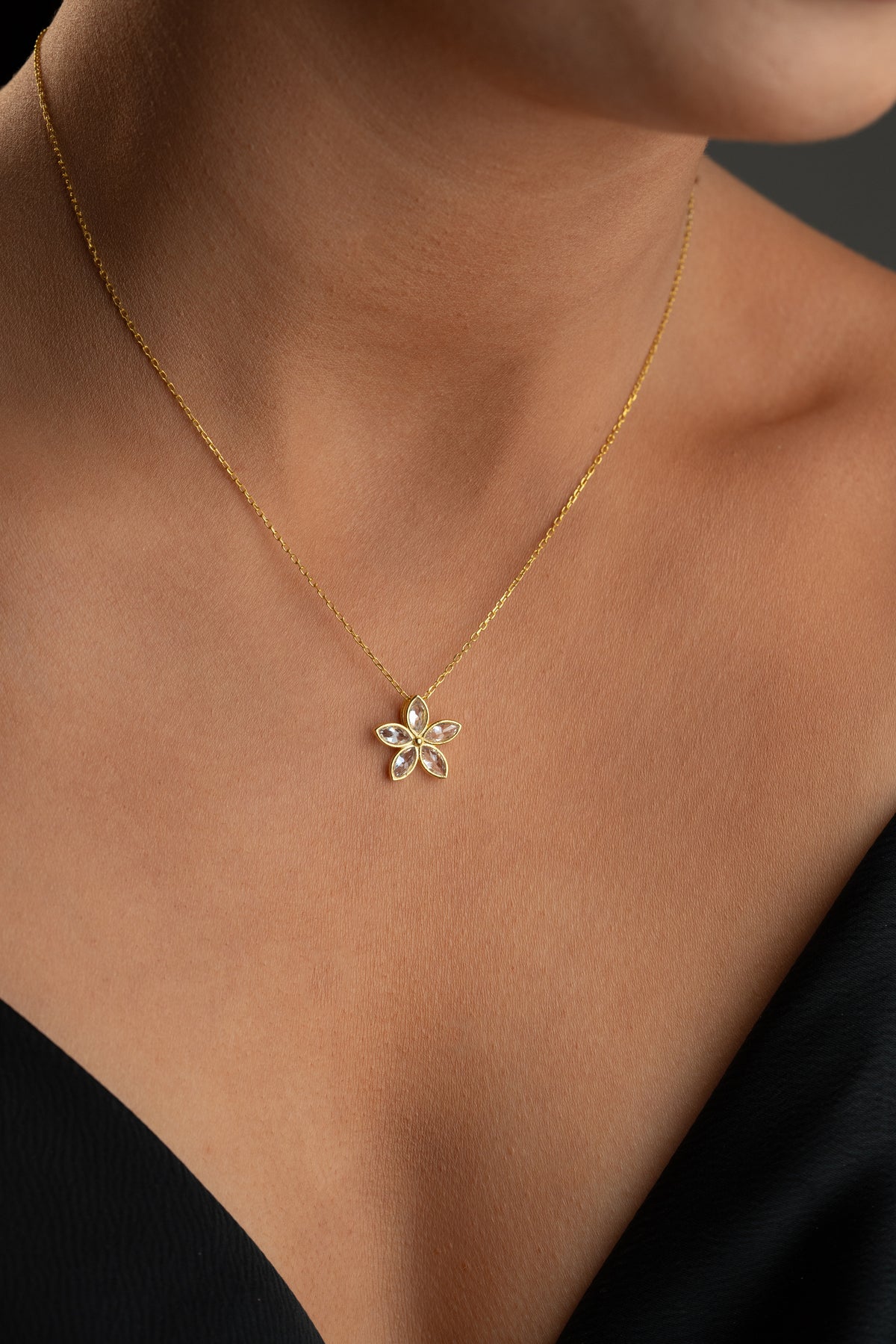 Marquise Flower Pendant Necklace in Gold