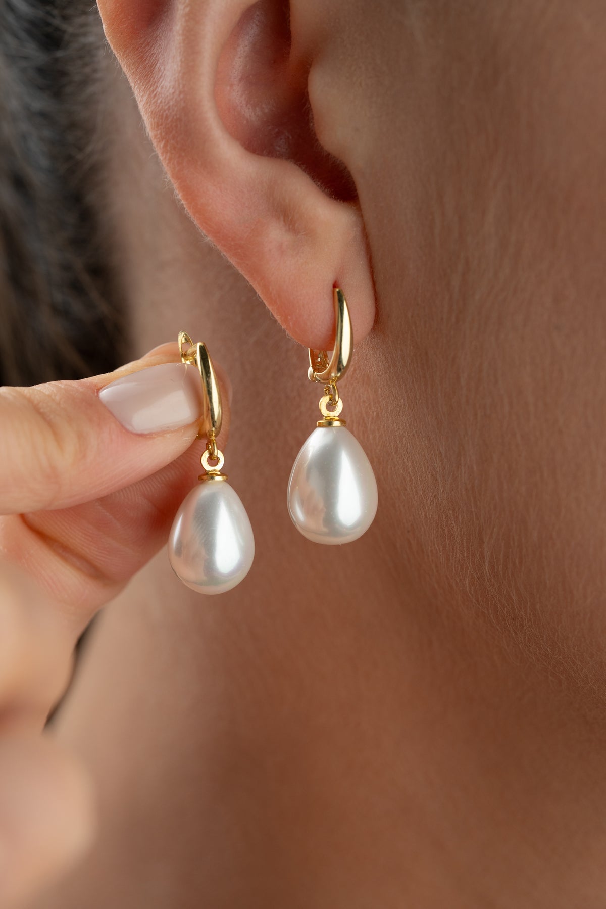 Teardrop Pearl Drop Earrings in Gold