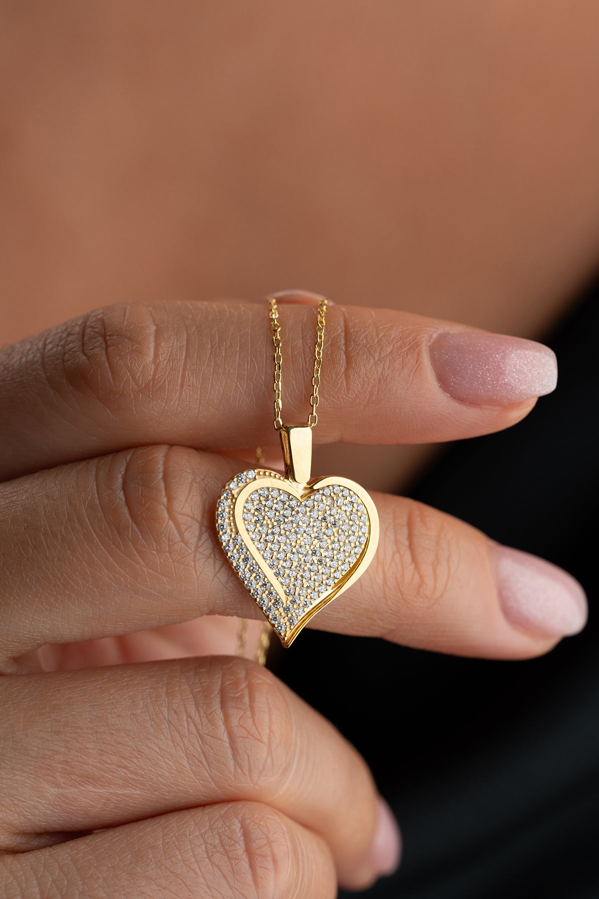 Pave Heart Pendant Necklace in Gold