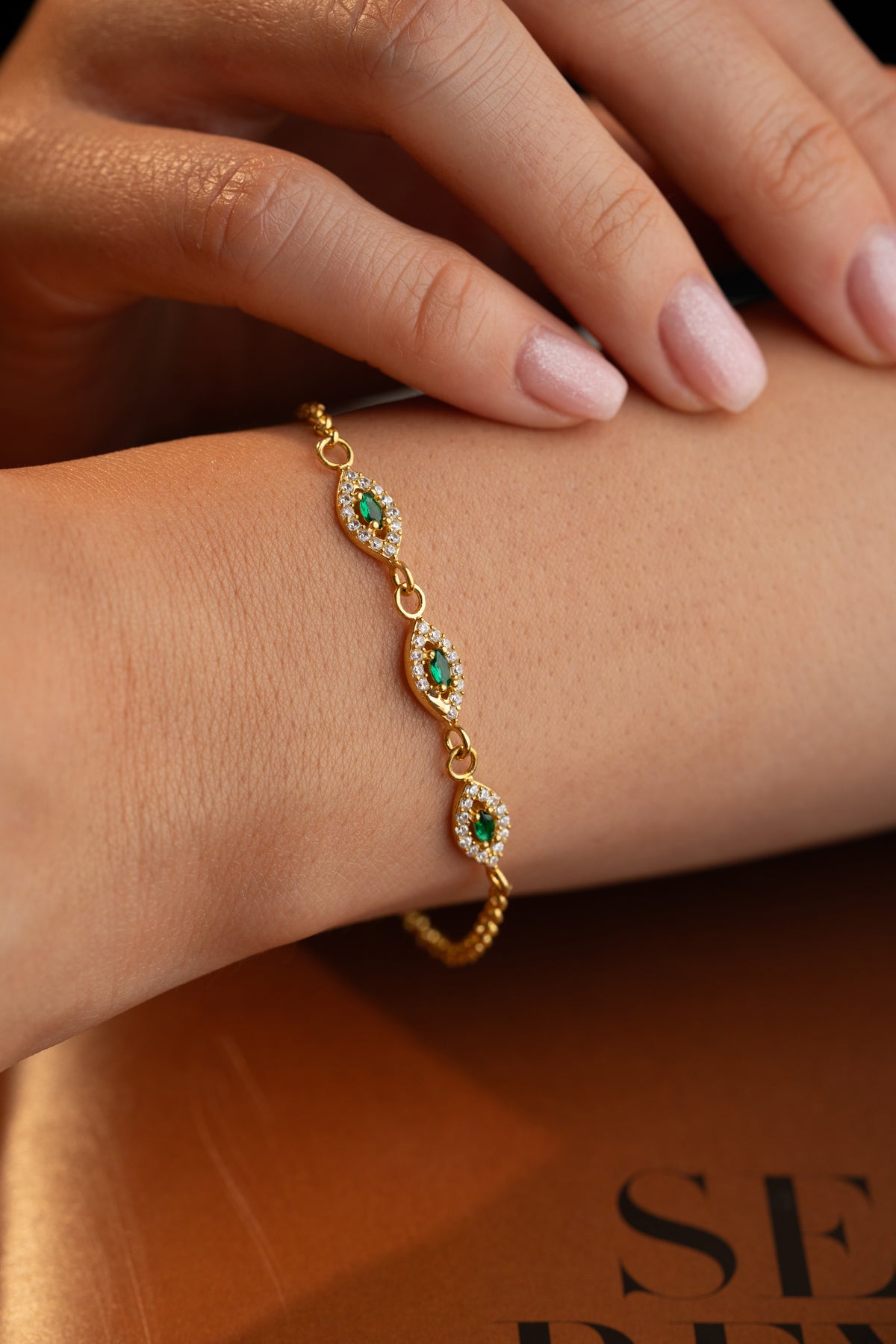 Emerald Marquise Eye Link Bracelet