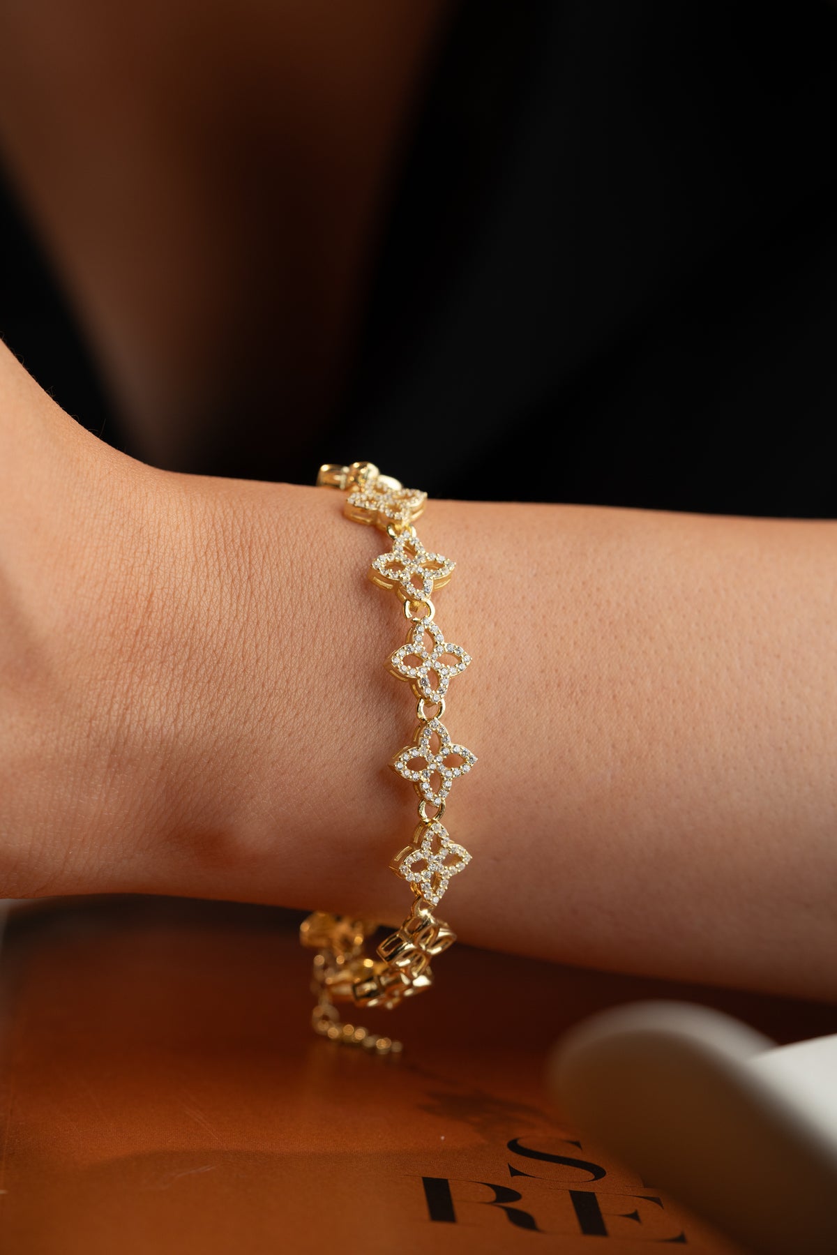 Four Leaf Clover Link Bracelet in Gold