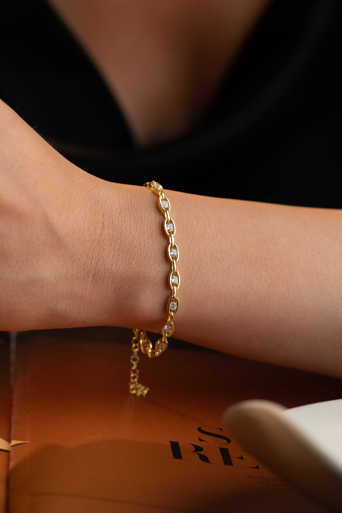 Crystal Oval Link Bracelet in Gold