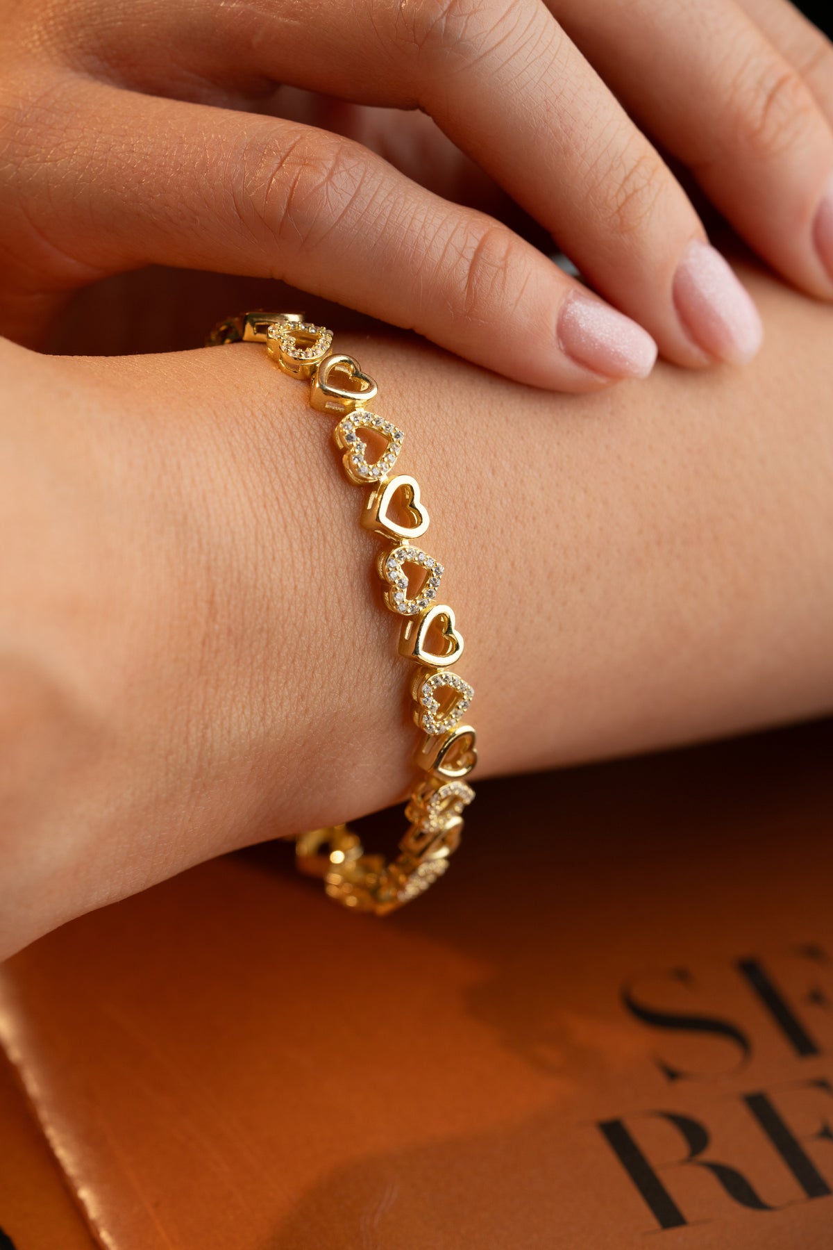 Pave Heart Link Bracelet in Gold