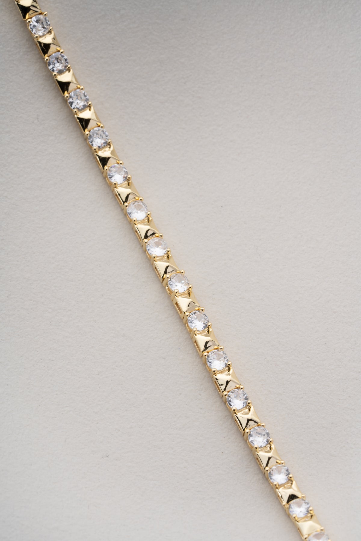Round Cut Tennis Bracelet in Gold