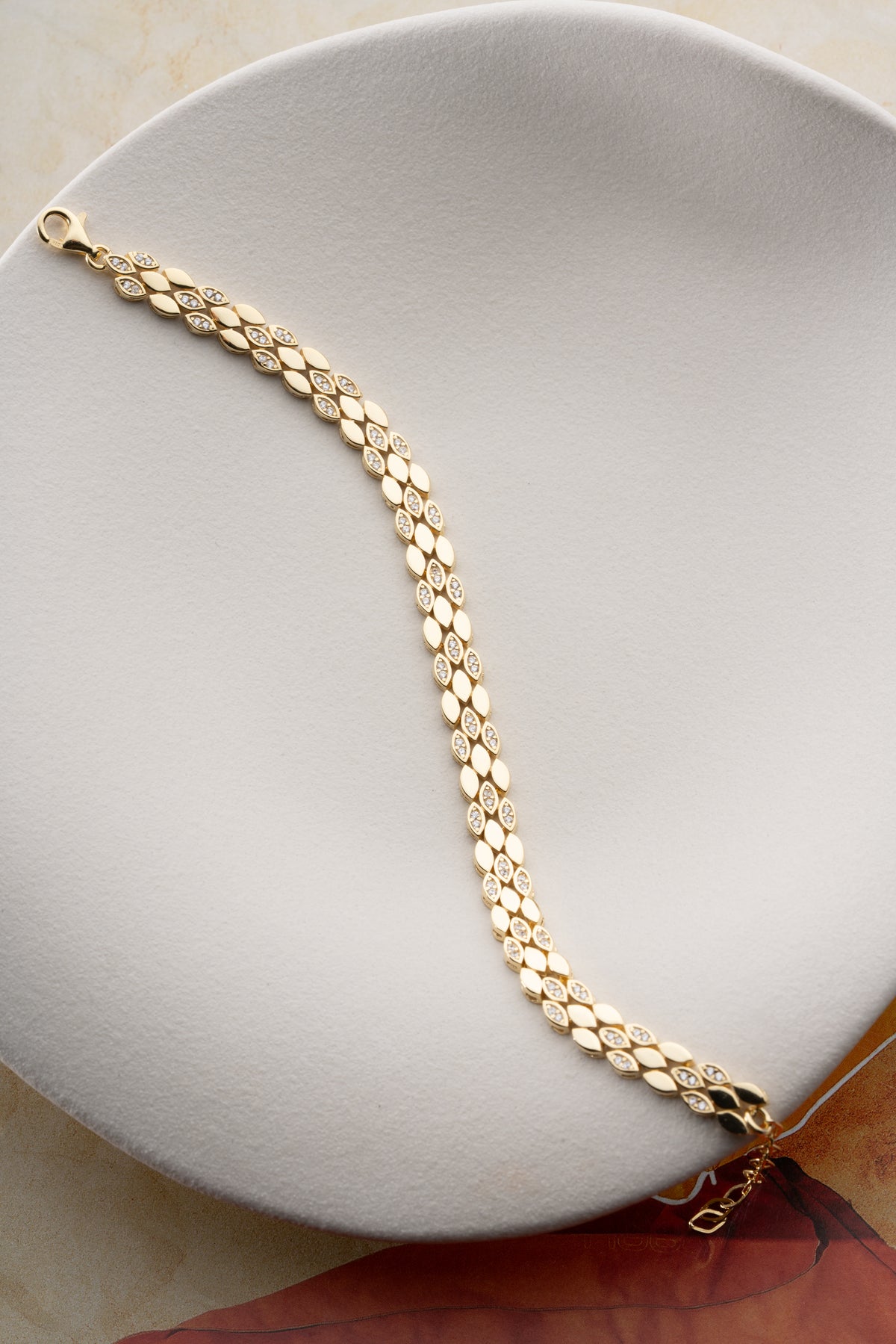 Woven Marquise Link Bracelet in Gold