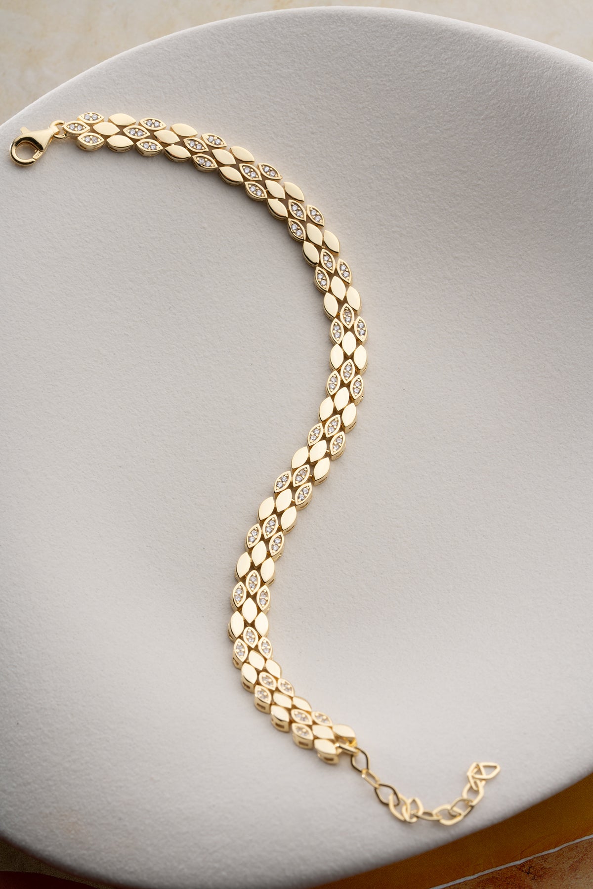 Woven Pave Link Bracelet in Gold