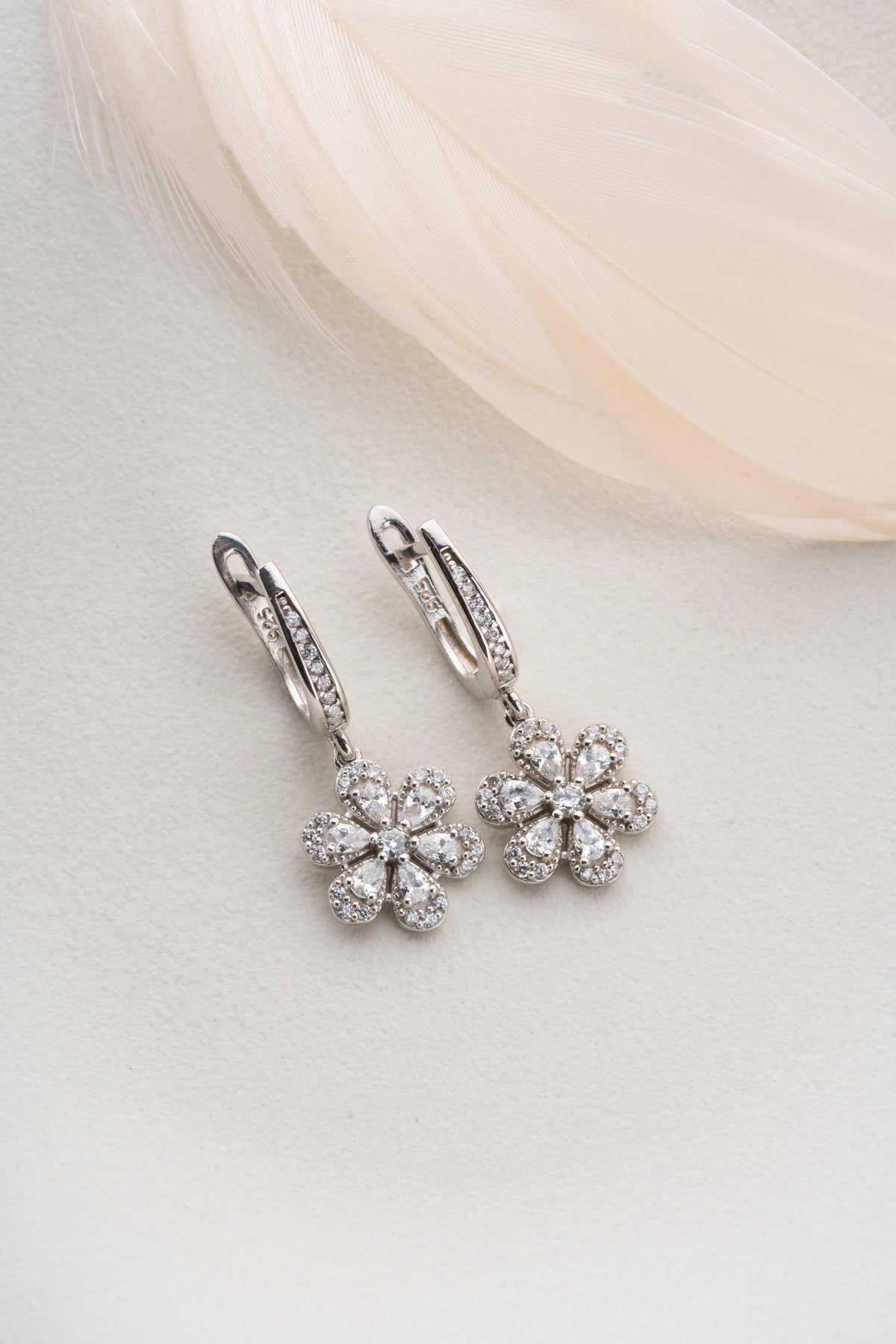 Daisy Flower Crystal Drop Earrings