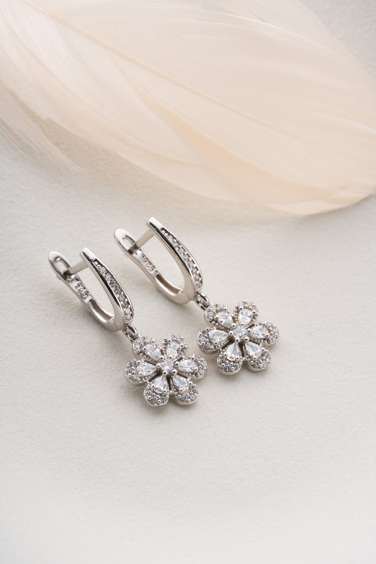 Daisy Flower Crystal Drop Earrings