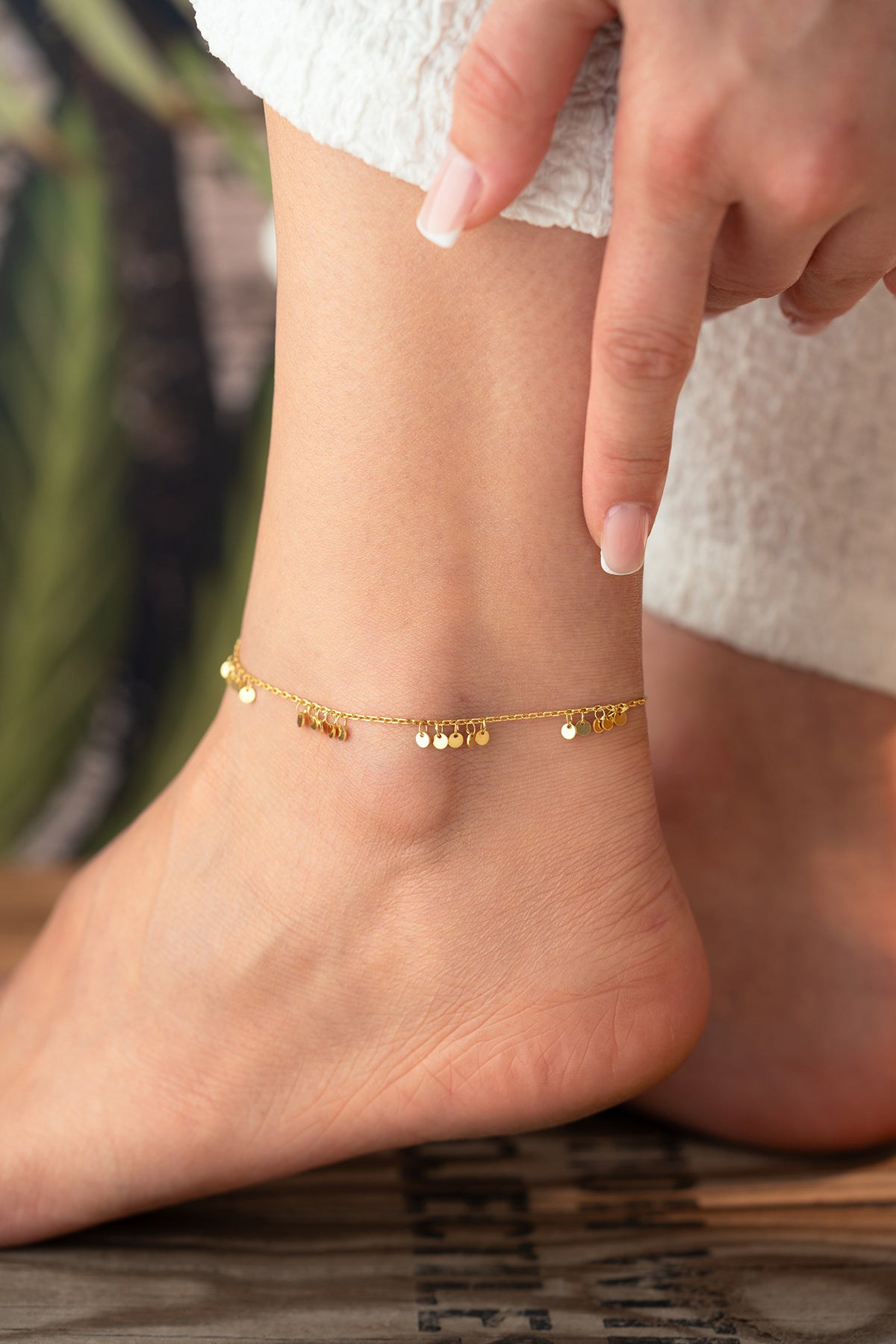 Gold Disc Cluster Charm Anklet