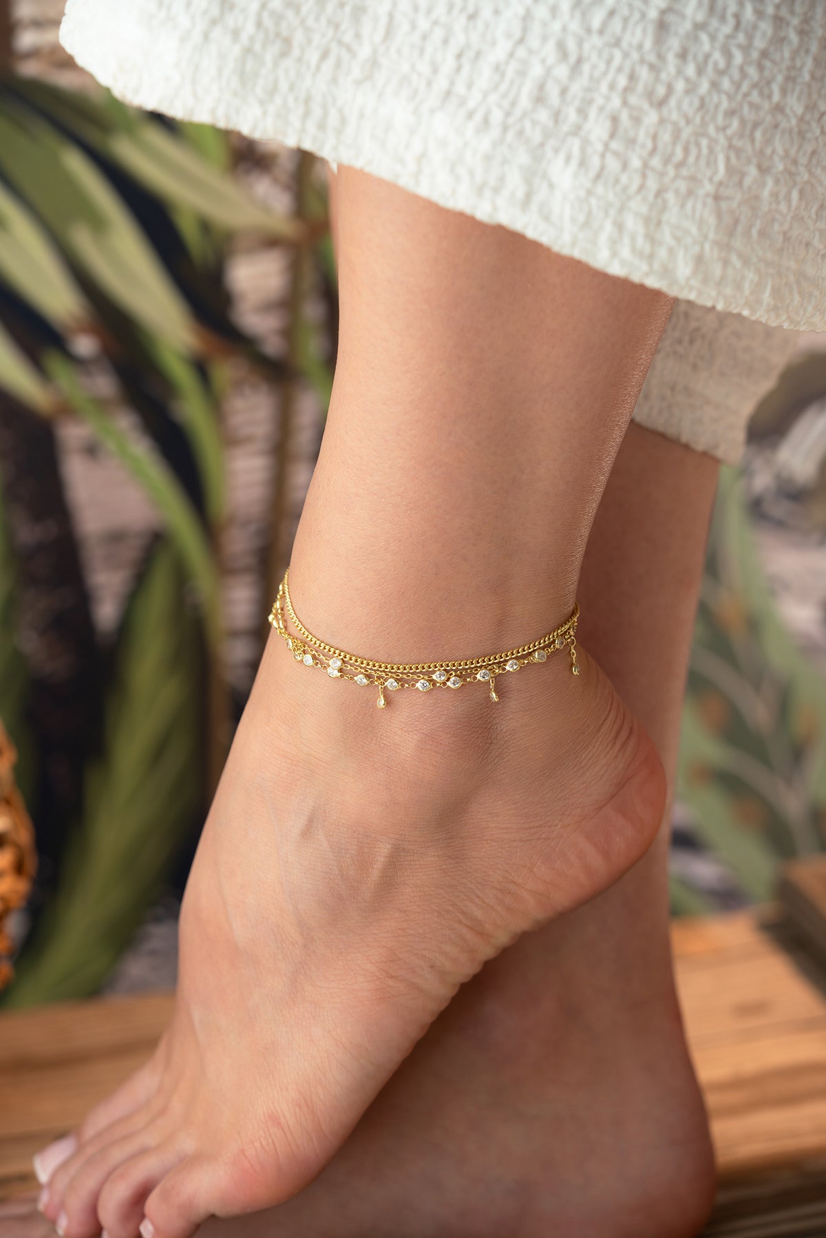 Layered Crystal Chain Anklet in Gold