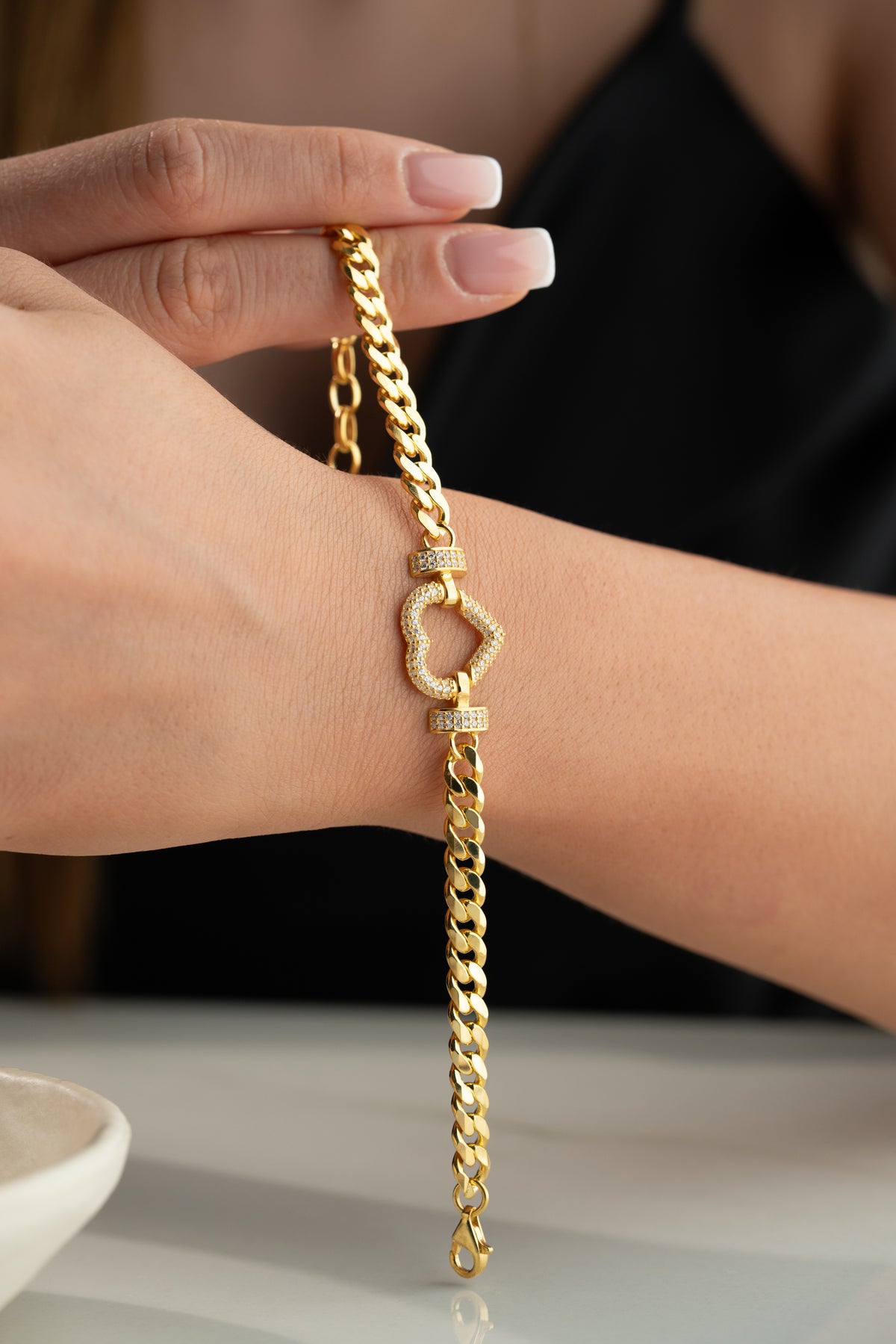 Pave Heart Cuban Chain Bracelet in Gold