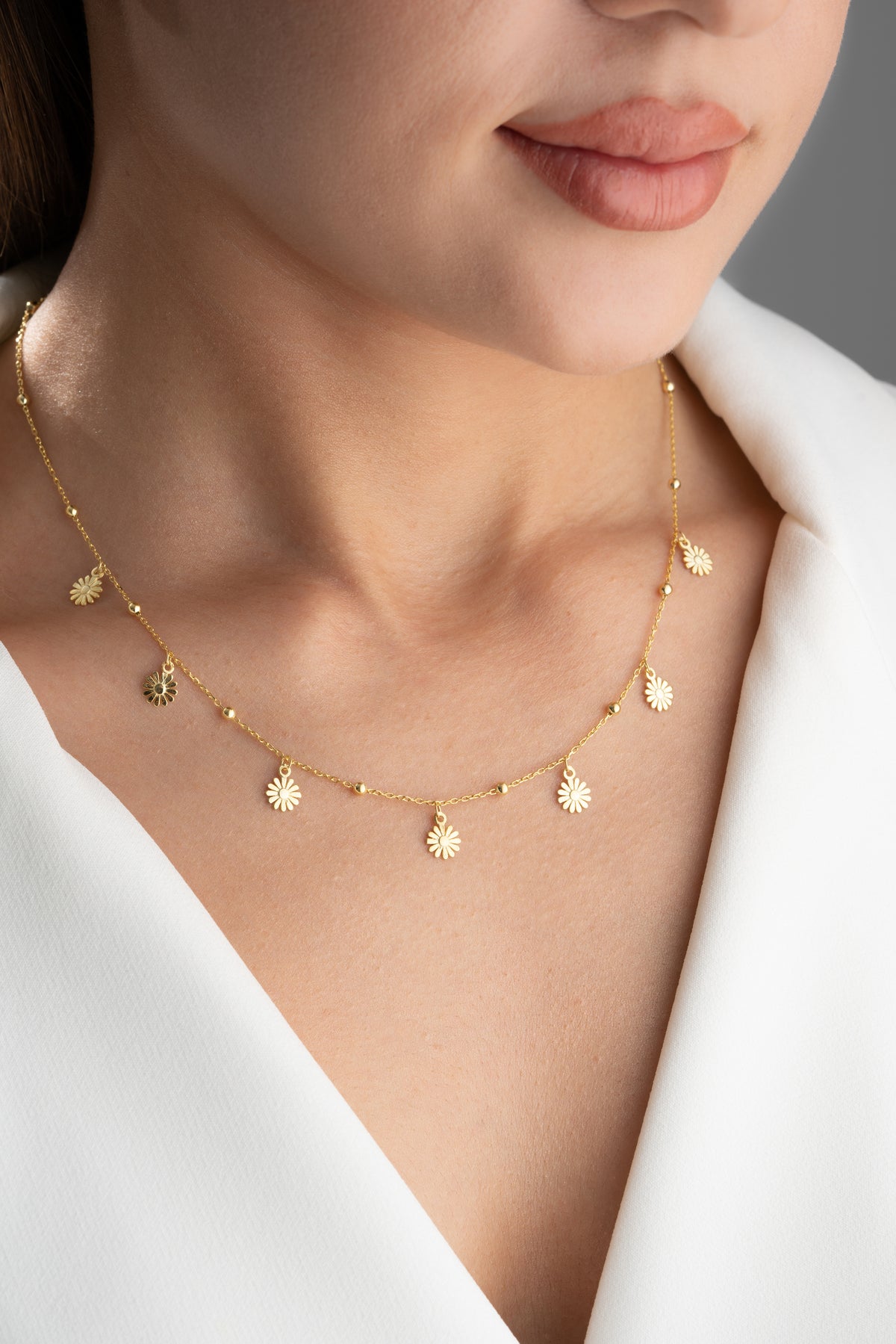 Layered Daisy Charm Necklace in Gold