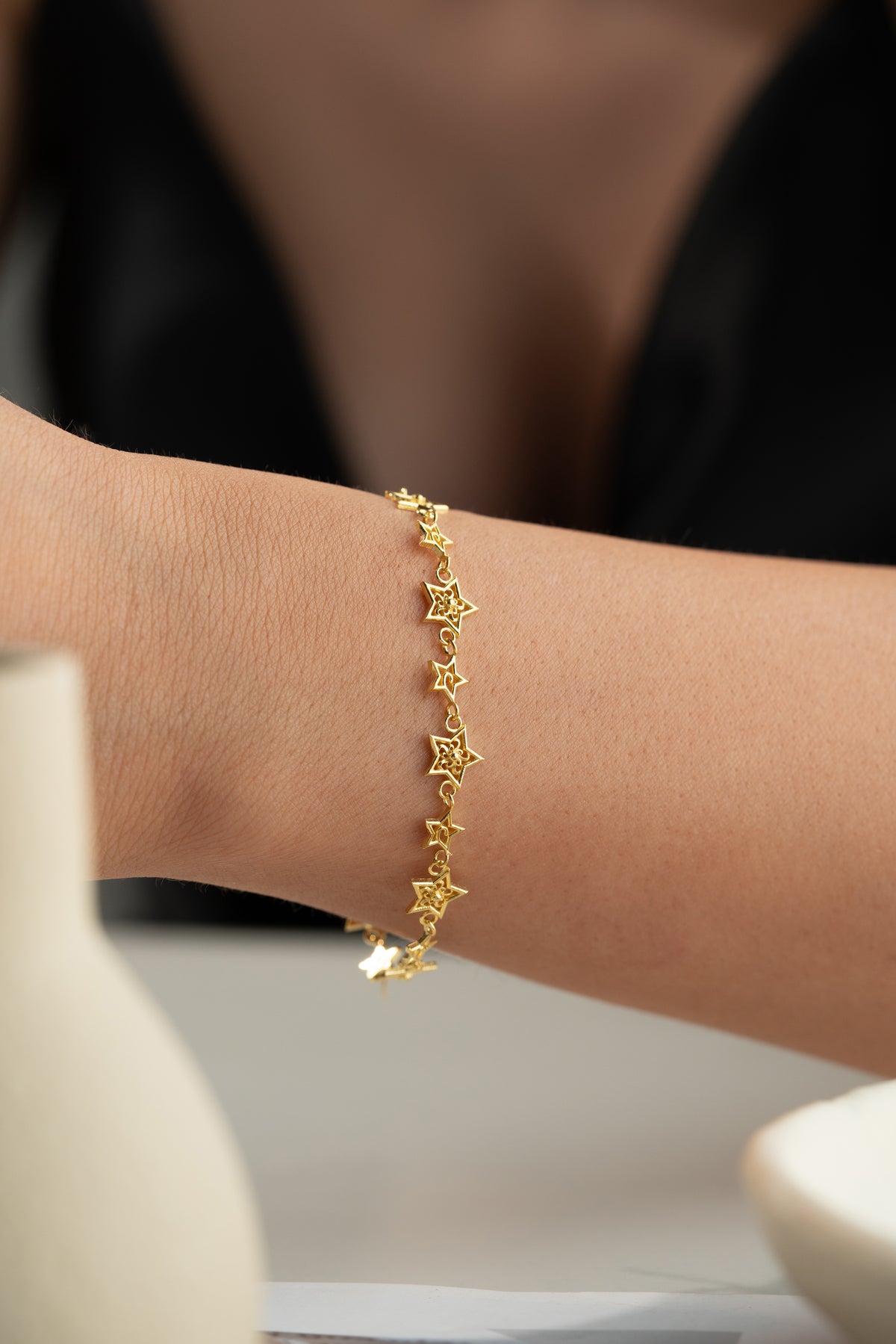 Filigree Star Link Bracelet in Gold