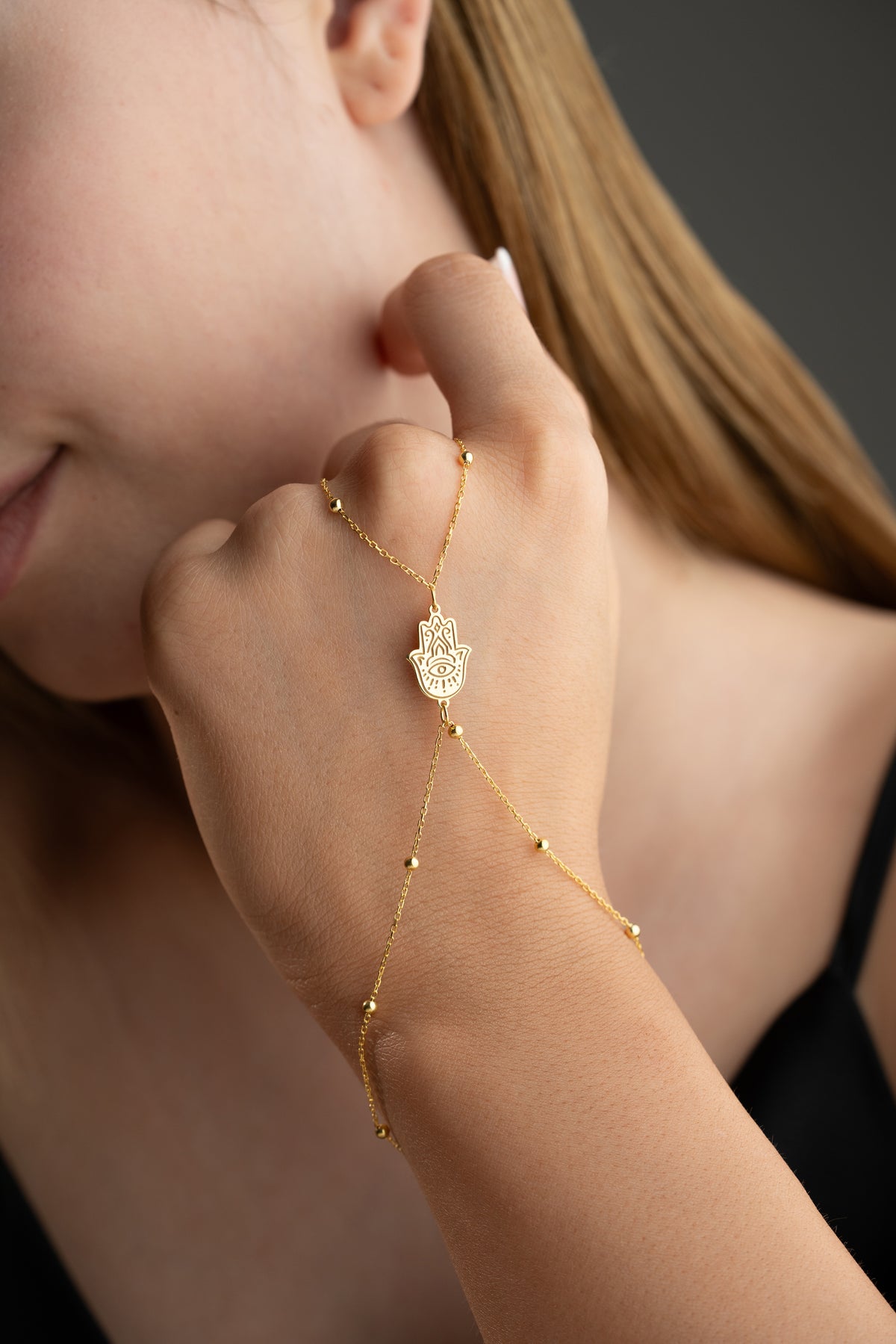 Hamsa Hand Chain Bracelet in Gold