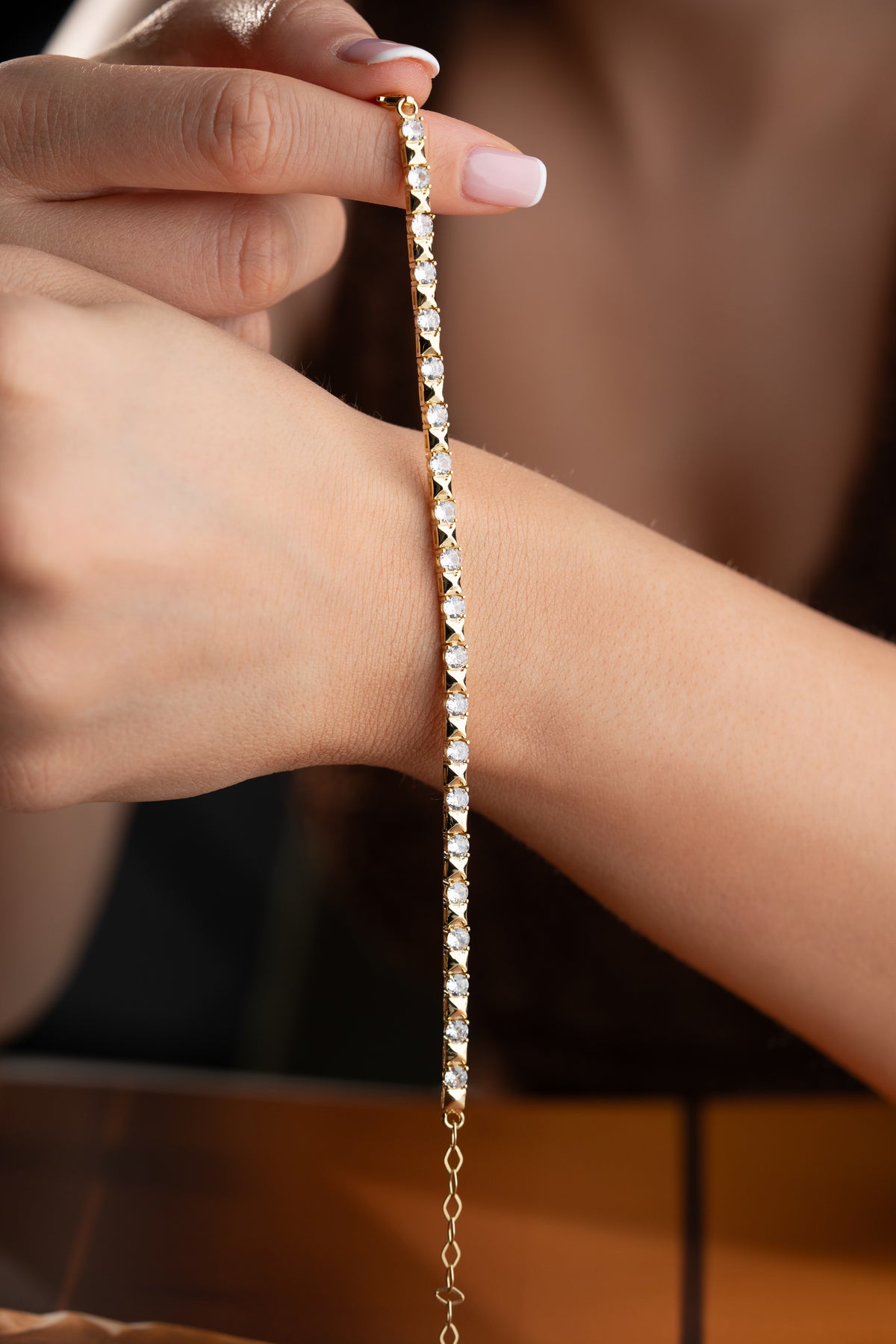 Round Cut Tennis Bracelet in Gold