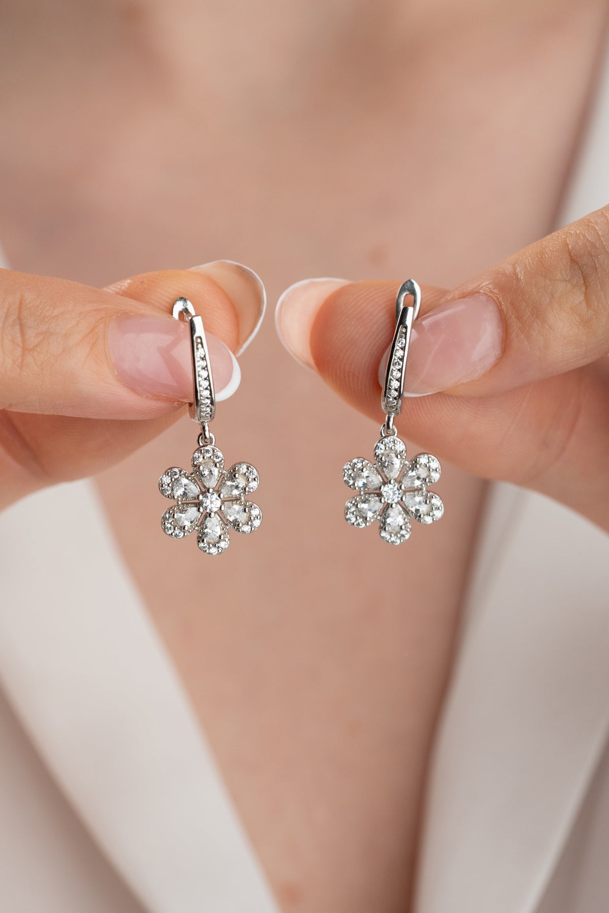 Daisy Flower Crystal Drop Earrings
