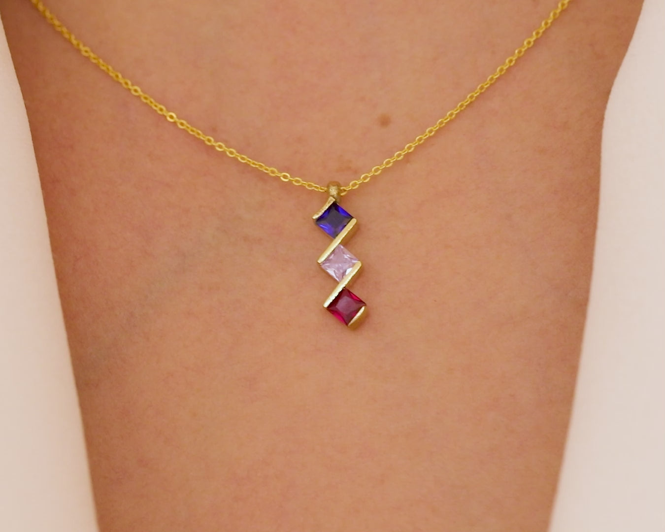 Custom Family Birthstone Zigzag Necklace